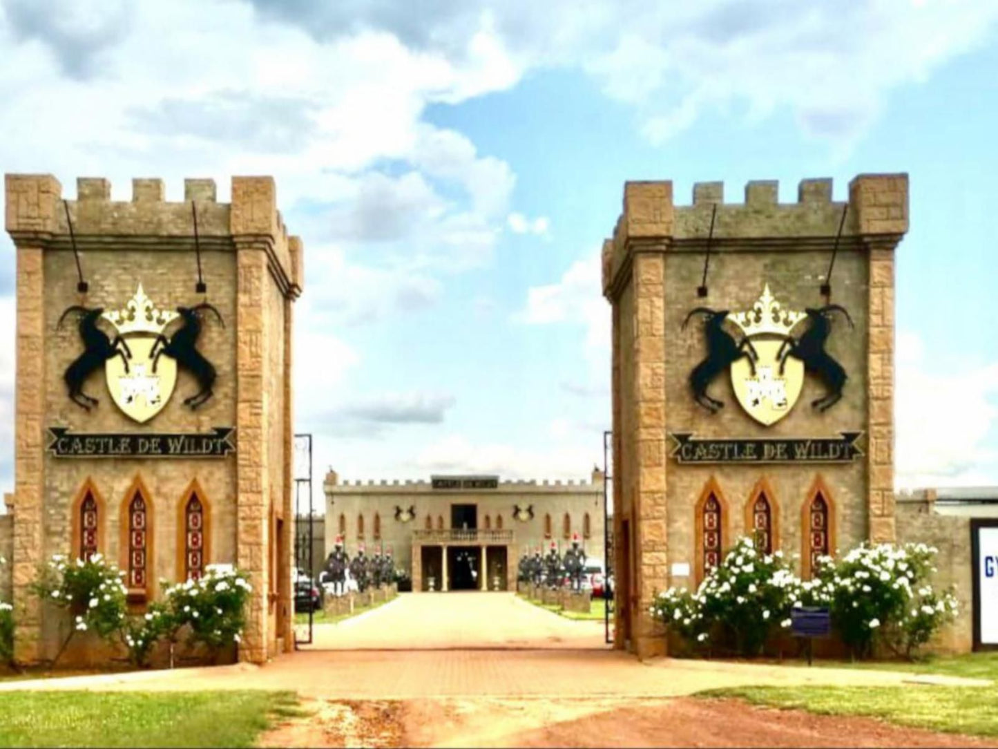 Castle De Wildt, City Gate, Architecture, City, Church, Building, Religion