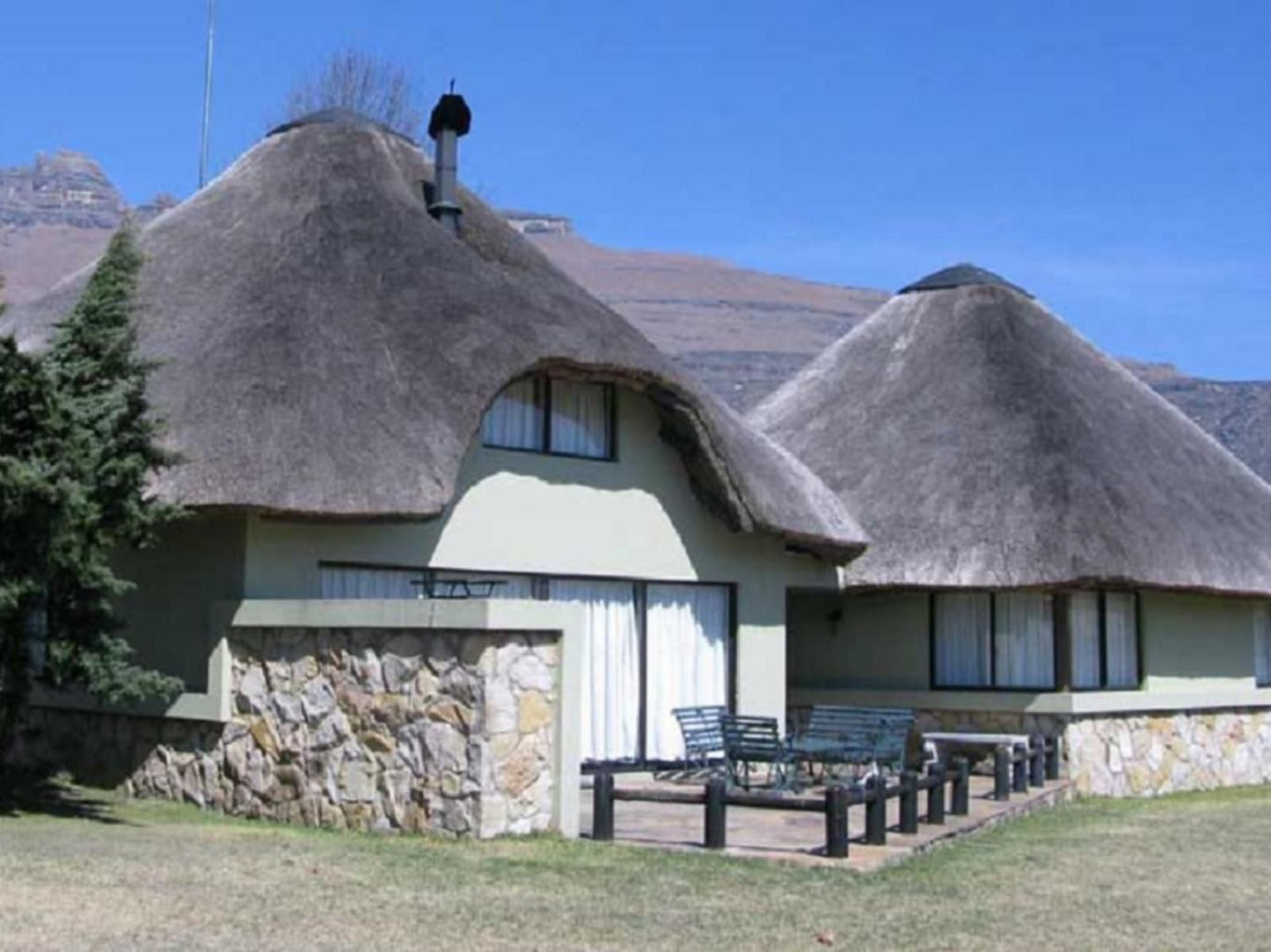 Castleburn Lodge Drakensberg Gardens Kwazulu Natal South Africa Building, Architecture, House