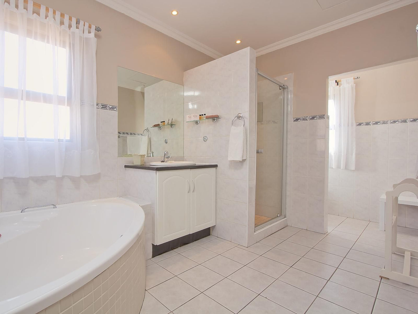 Centurion Golf Suites Boca Walk Centurion Golf Estate Centurion Gauteng South Africa Unsaturated, Bathroom