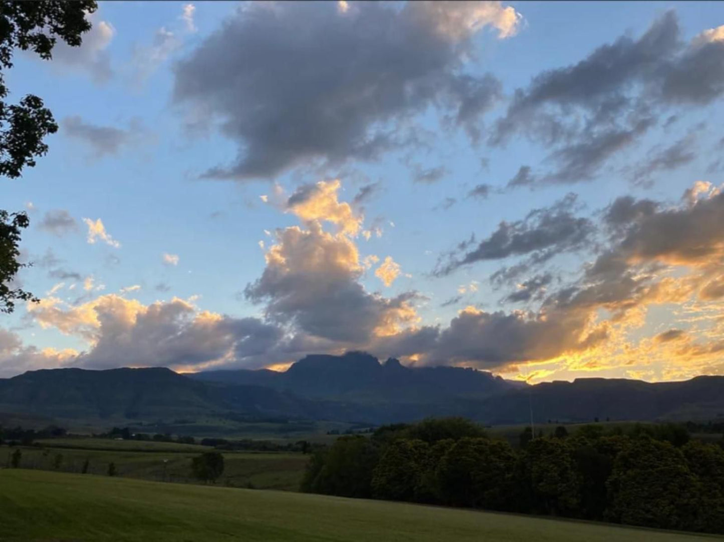 Champagne Valley Resort, Mountain, Nature, Sky, Highland