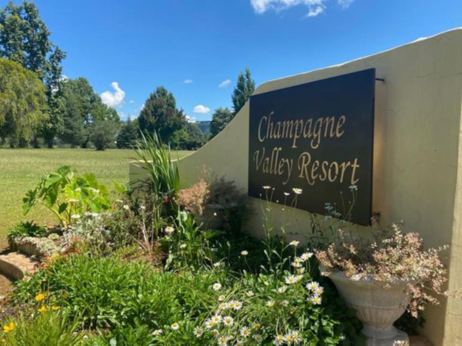 Champagne Valley Resort, Sign