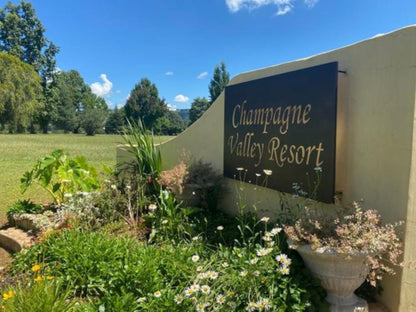 Champagne Valley Resort, Sign