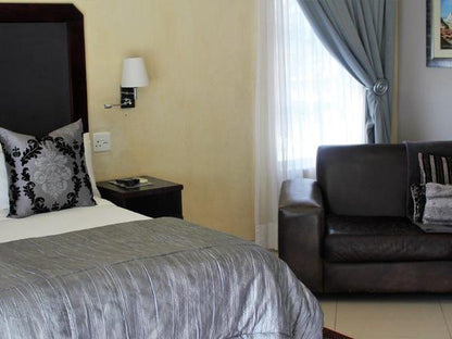 Double Room @ Chandlers Guest House