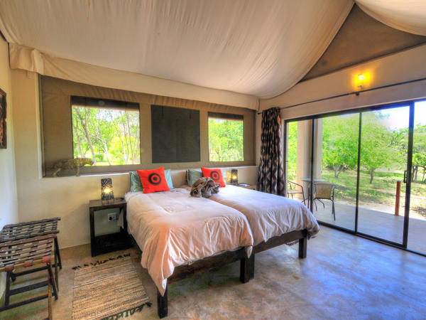 LUXURY TENT @ Cheetah Paw Eco Lodge