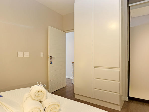 Luxury One Bedroom Apartment @ Chelsea Luxury Suites By Total Stay