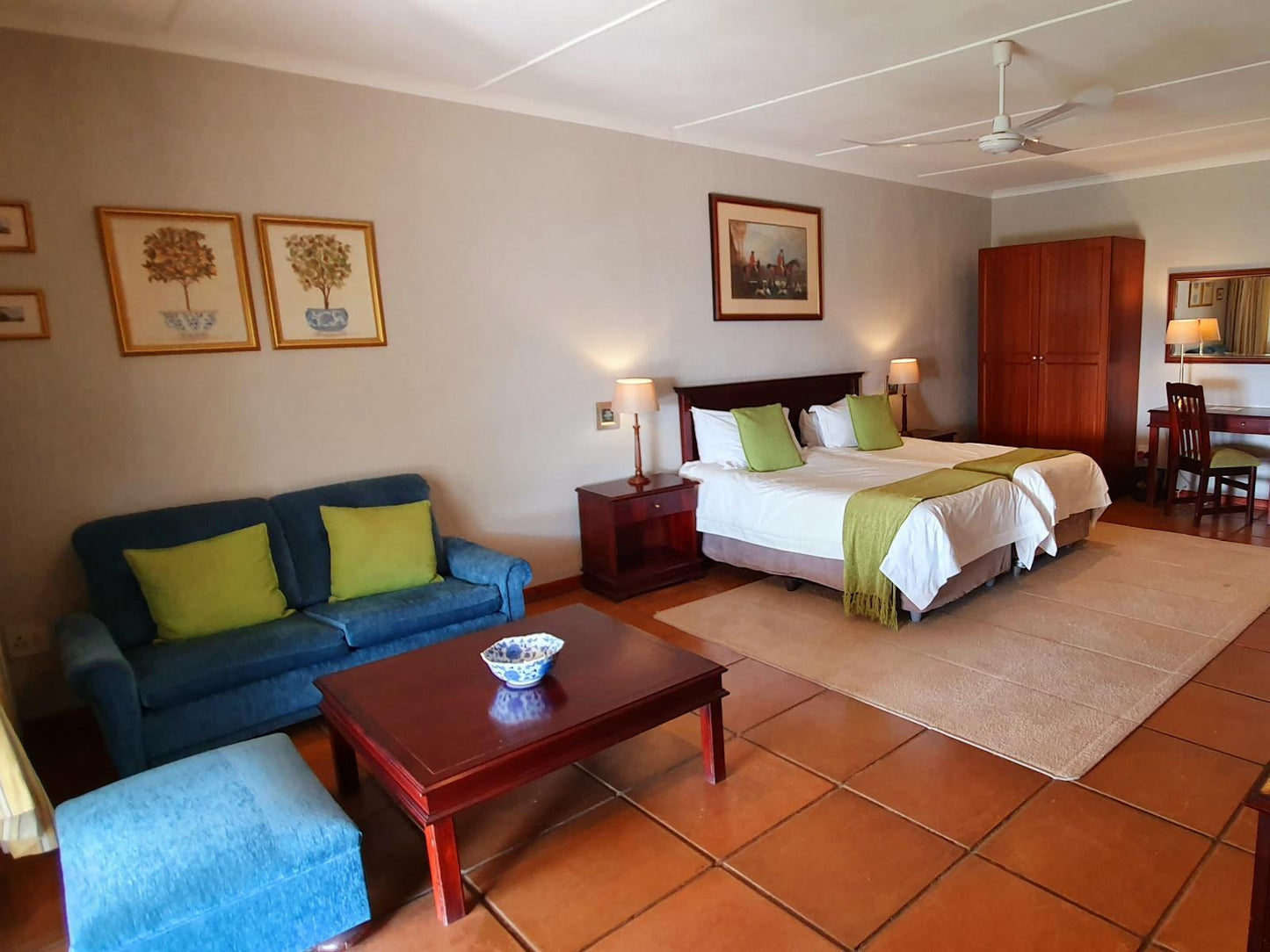 Luxury Room @ Chestnut Country Lodge