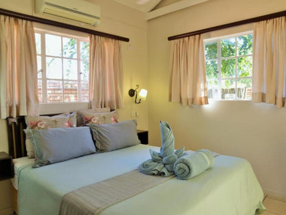 Chobe River Cottages, Self catering cottage double room, Bedroom