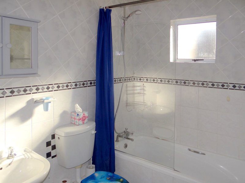 Waterside Living Claptons Beach 16 Marina Martinique Jeffreys Bay Eastern Cape South Africa Bathroom