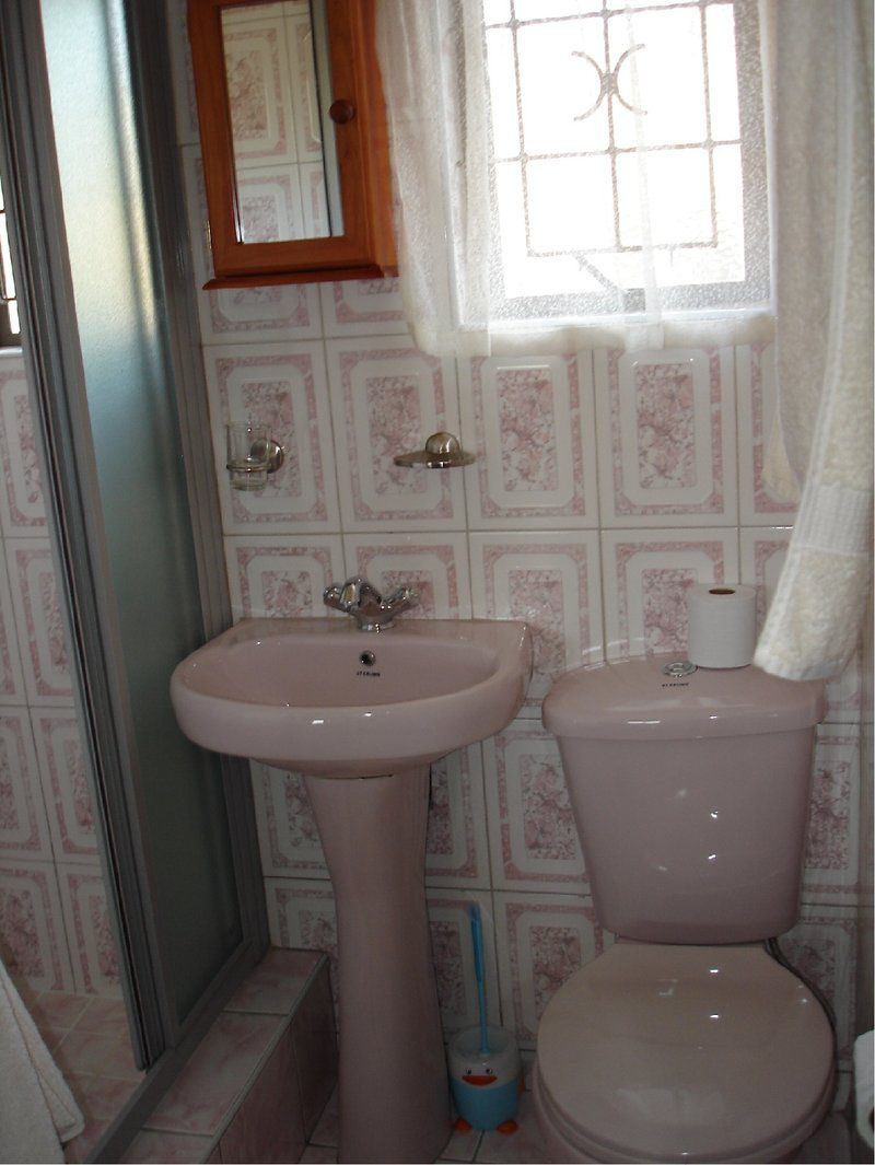 Clare Hills Self Catering Palmiet Durban Kwazulu Natal South Africa Selective Color, Bathroom