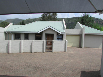 Clarens Accommodation Bookings, 4 The Mews, Cabin, Building, Architecture, House