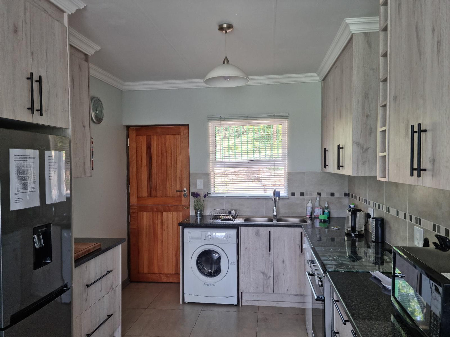 Clarens On Collett, Kitchen