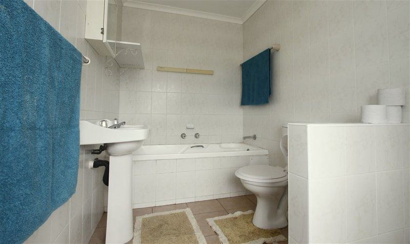 Clinch Self Catering Durban North Durban Kwazulu Natal South Africa Bathroom