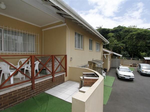 Clinch Self Catering Durban North Durban Kwazulu Natal South Africa House, Building, Architecture, Palm Tree, Plant, Nature, Wood