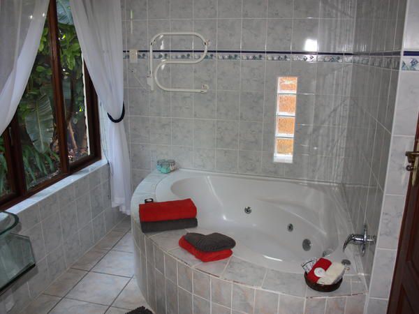 Cloverleigh Guest House Wilderness Western Cape South Africa Unsaturated, Bathroom, Swimming Pool