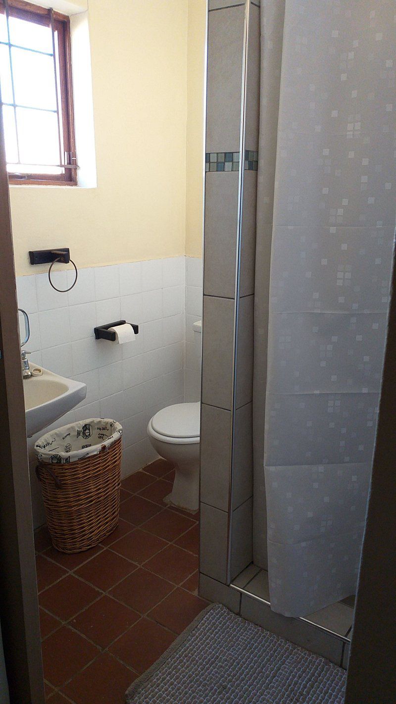 Clycherco Self Catering Apartments Mount Vernon Durban Kwazulu Natal South Africa Bathroom