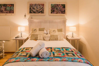 Con Amore Guesthouse De Aar Northern Cape South Africa Colorful, Bedroom