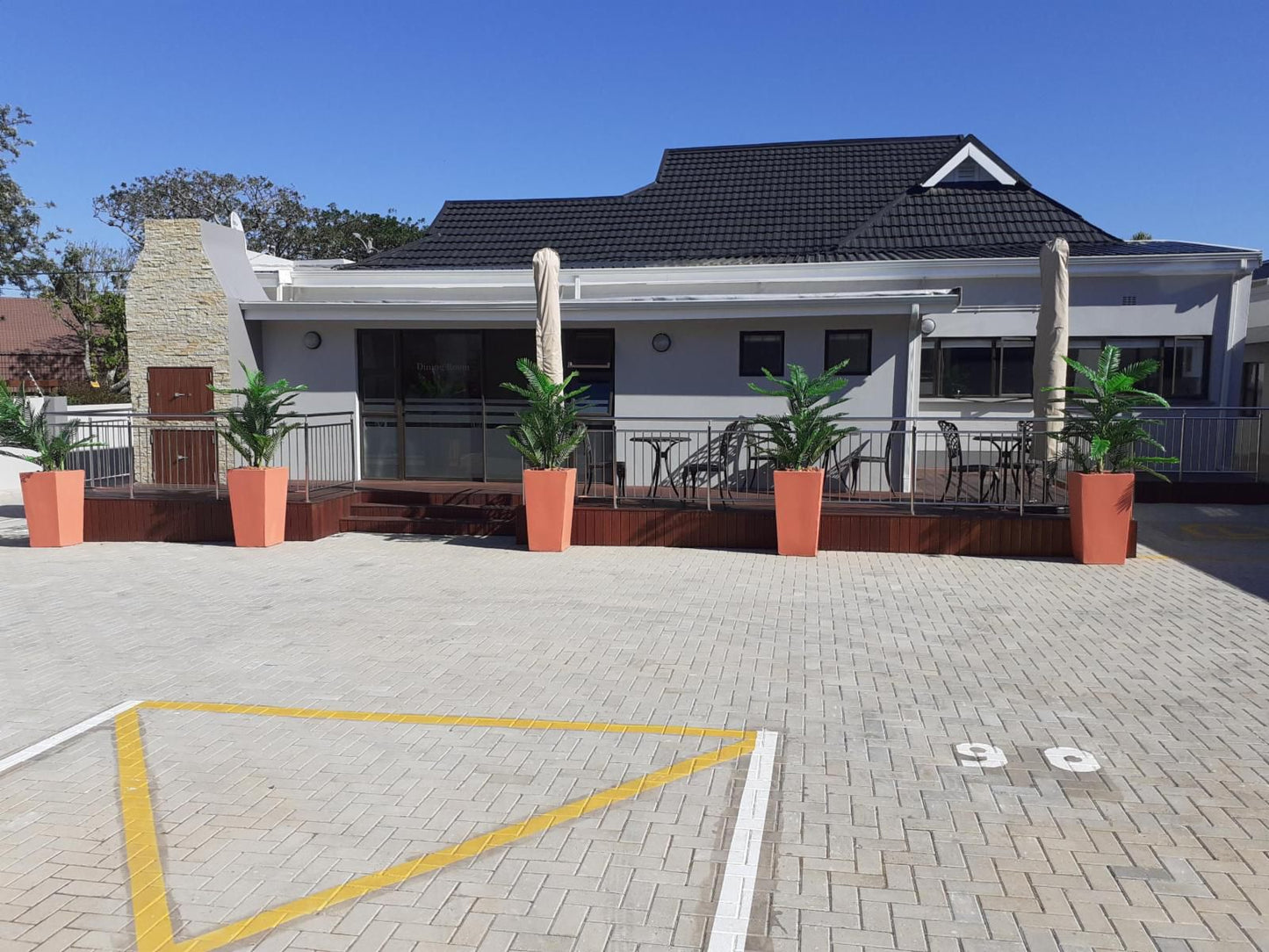 Coral On Belgravia Boutique Guest House Belgravia El East London Eastern Cape South Africa House, Building, Architecture, Palm Tree, Plant, Nature, Wood