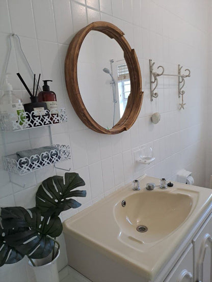 Corinne Place Faerie Glen Pretoria Tshwane Gauteng South Africa Unsaturated, Bathroom