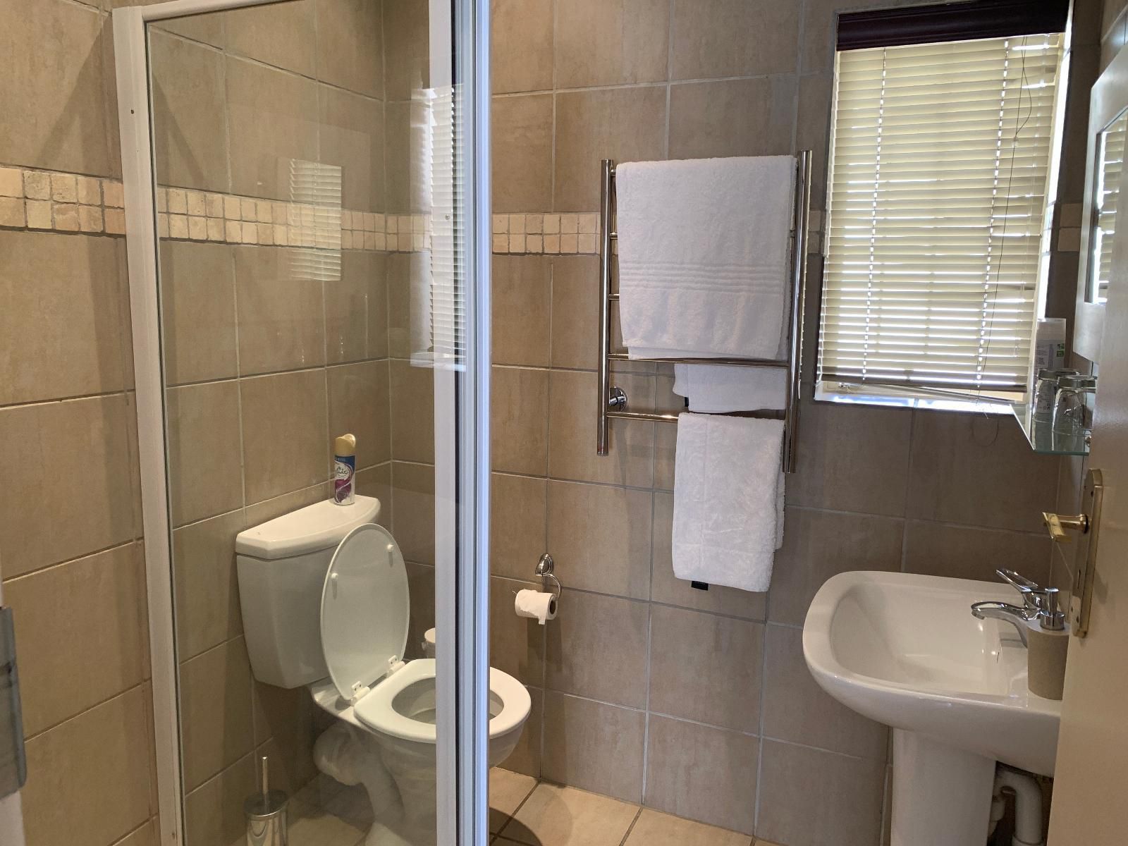 Cornerhouse On Conan Moreleta Park Pretoria Tshwane Gauteng South Africa Bathroom