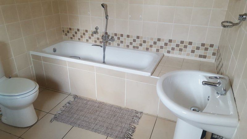 Cosy Guest Suites In Sandton Kelvin Johannesburg Gauteng South Africa Unsaturated, Bathroom, Swimming Pool