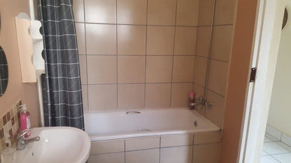 Cosy Guest Suites In Sandton Kelvin Johannesburg Gauteng South Africa Bathroom