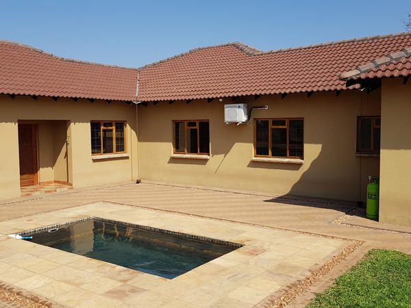 Cottage Lenise Phalaborwa Limpopo Province South Africa Complementary Colors, House, Building, Architecture, Swimming Pool