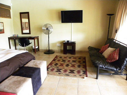 Cottage On Corbel Glenhazel Johannesburg Gauteng South Africa Living Room