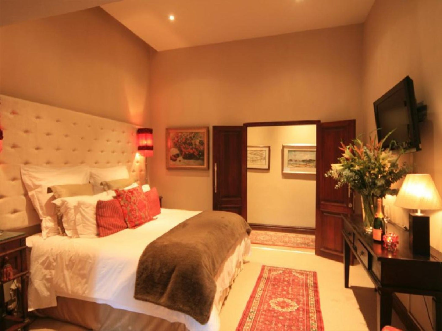 Deluxe Suite @ Cowrie Cove Guest House