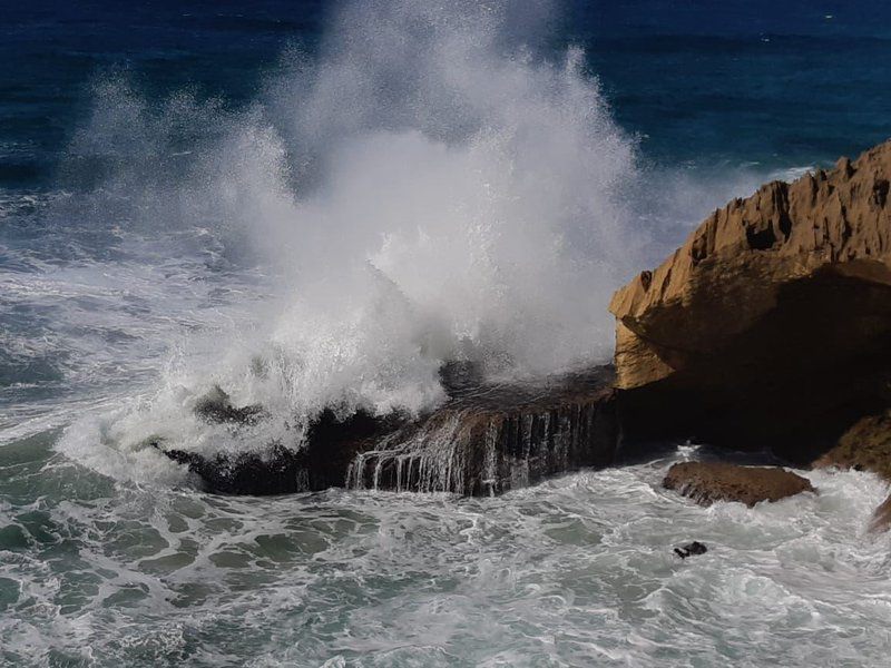 Cowrie Lodge Cove Rock East London Eastern Cape South Africa Beach, Nature, Sand, Cliff, Wave, Waters, Ocean