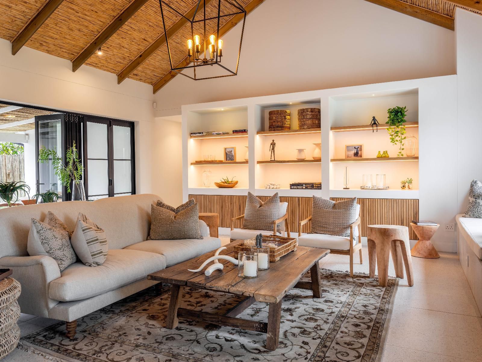 Crags Country Lodge, Living Room