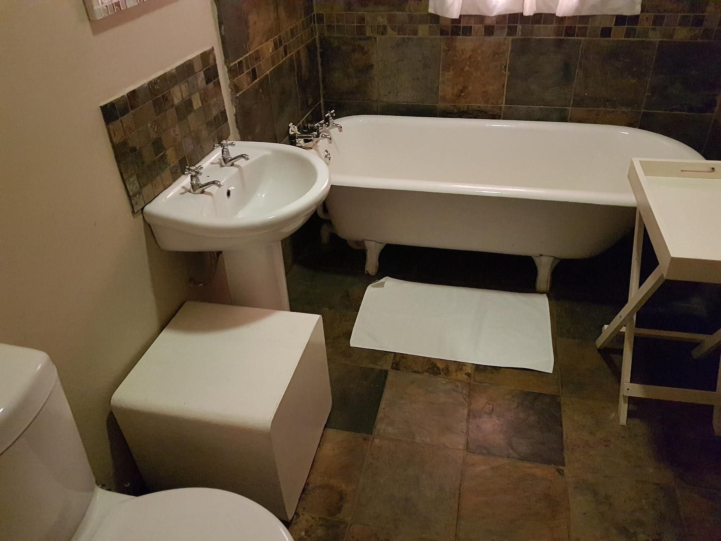 Crane Cottage Colesberg Northern Cape South Africa Bathroom