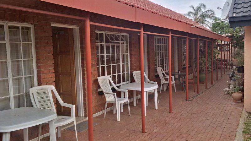 Crisley Guesthouse Bandb And Restaurant Randfontein Gauteng South Africa 