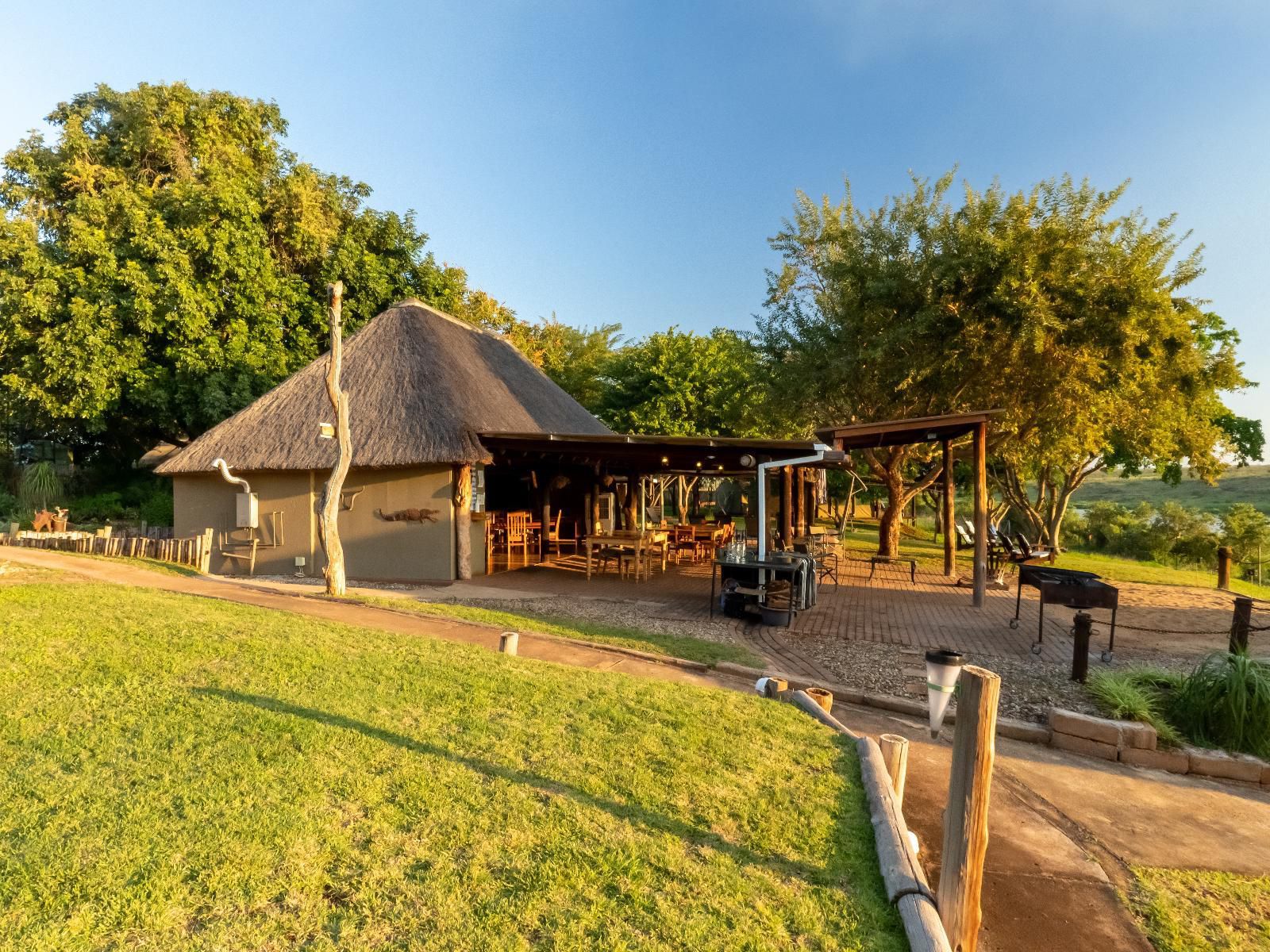 Crocodile Bridge Safari Lodge Komatipoort Mpumalanga South Africa Complementary Colors
