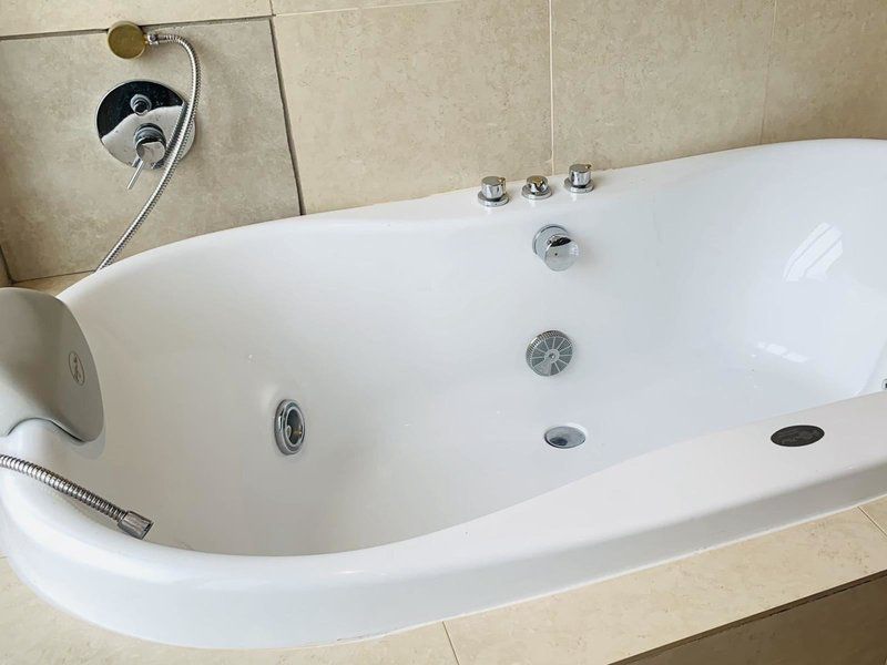 Crown Guest House Waterkloof Waterkloof Pretoria Tshwane Gauteng South Africa Bathroom