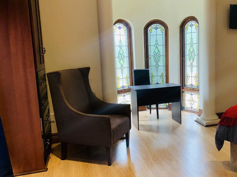 Crown Guest House Waterkloof Waterkloof Pretoria Tshwane Gauteng South Africa Living Room