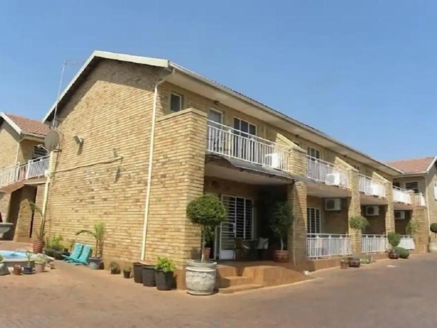 Croydon Hotel Croydon Johannesburg Gauteng South Africa Complementary Colors, Building, Architecture, House