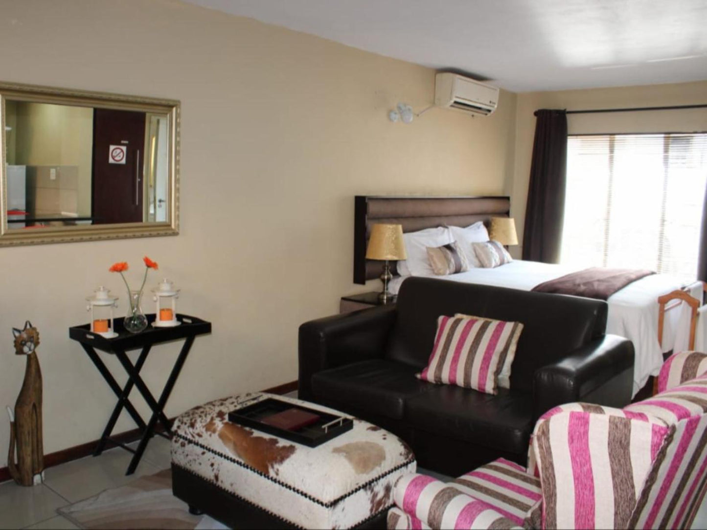 Double Rooms @ Croydon Hotel