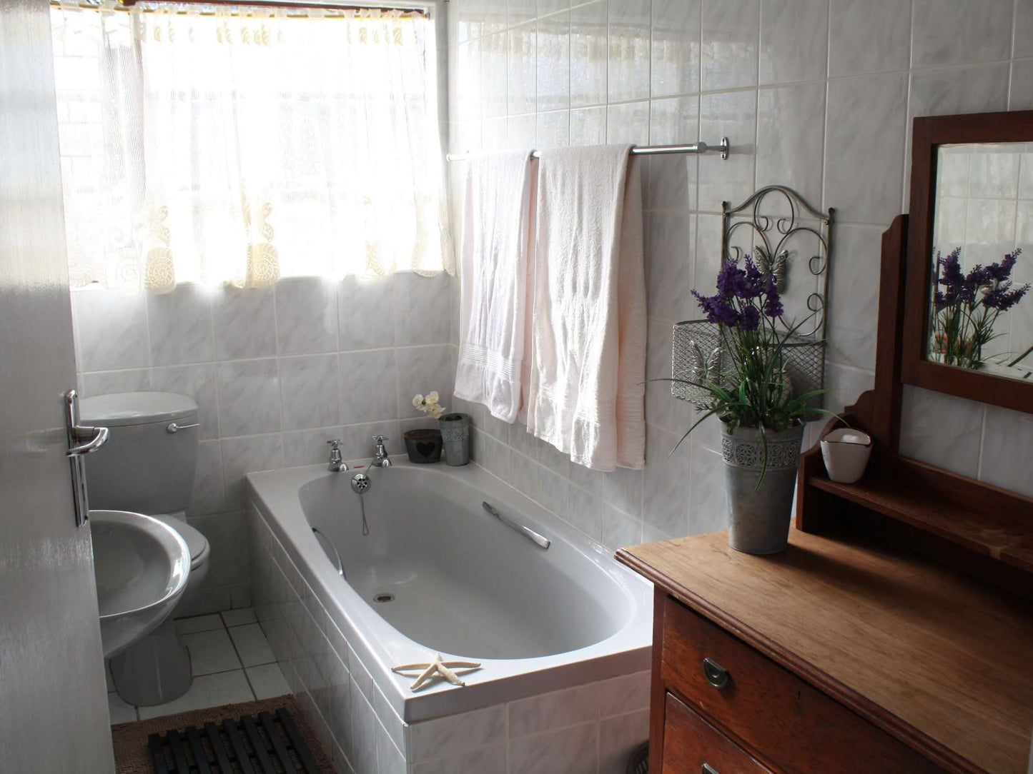 Cura Lodge Pellissier Bloemfontein Free State South Africa Bathroom