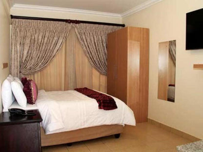 Executive Double Room @ Da Village Villas Lodge