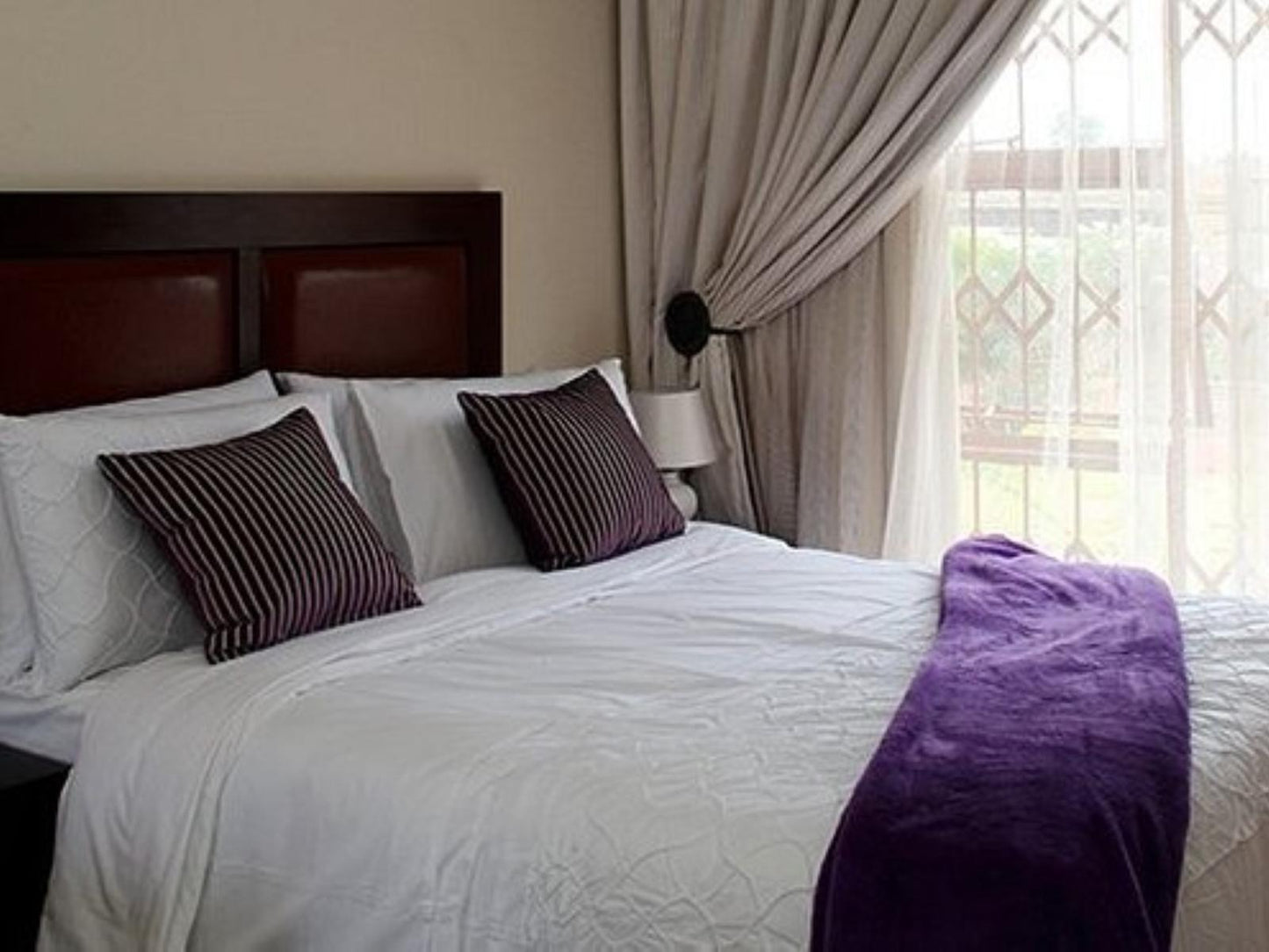 Luxury Double Room @ Da Village Villas Lodge