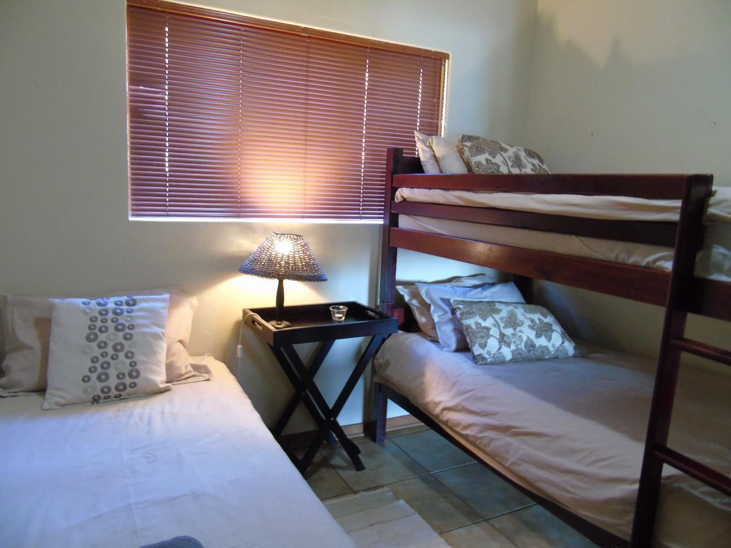 Dagama Lake Cottages Hazyview Mpumalanga South Africa Bedroom