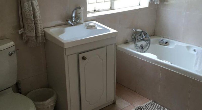 Danica S On The Vaal Guesthouse Deneysville Gauteng South Africa Bathroom