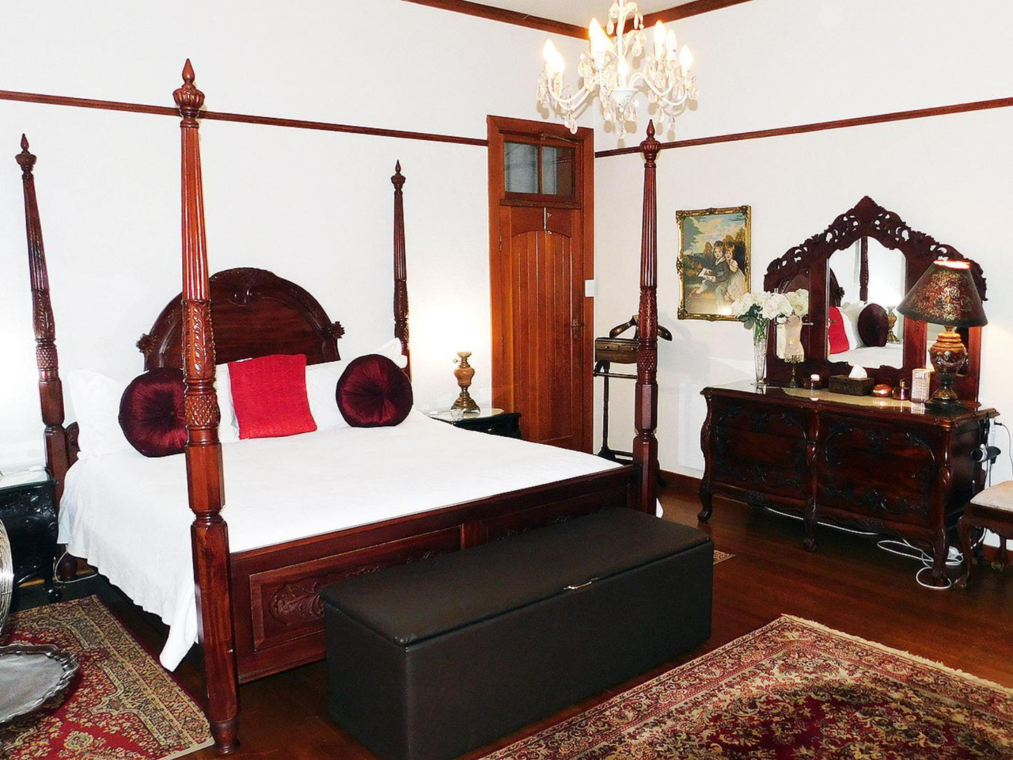 Royal Room @ Dankhof Guest House