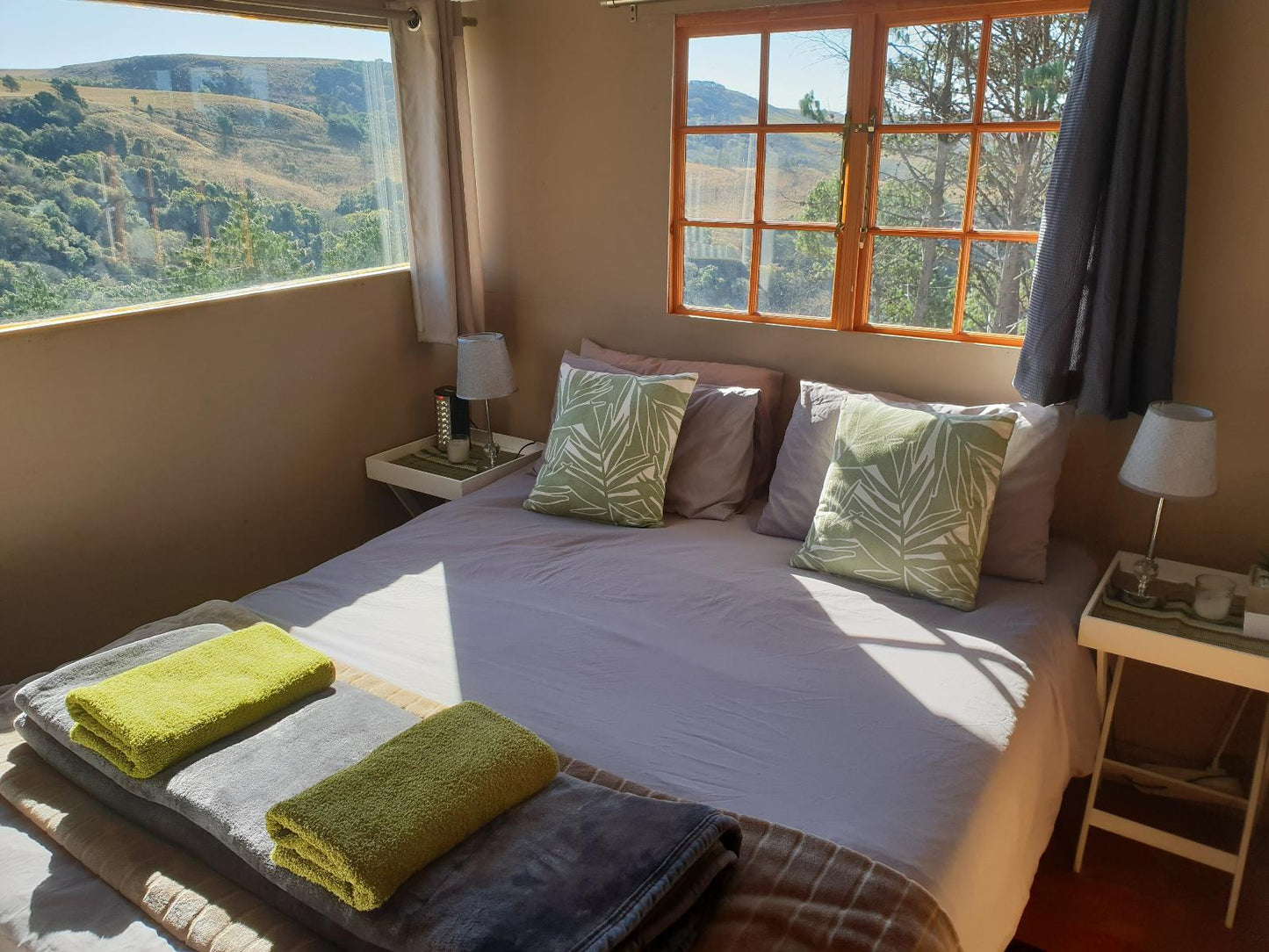 4 sleeper Comfort Cabin @ Dargle Forest Lodge