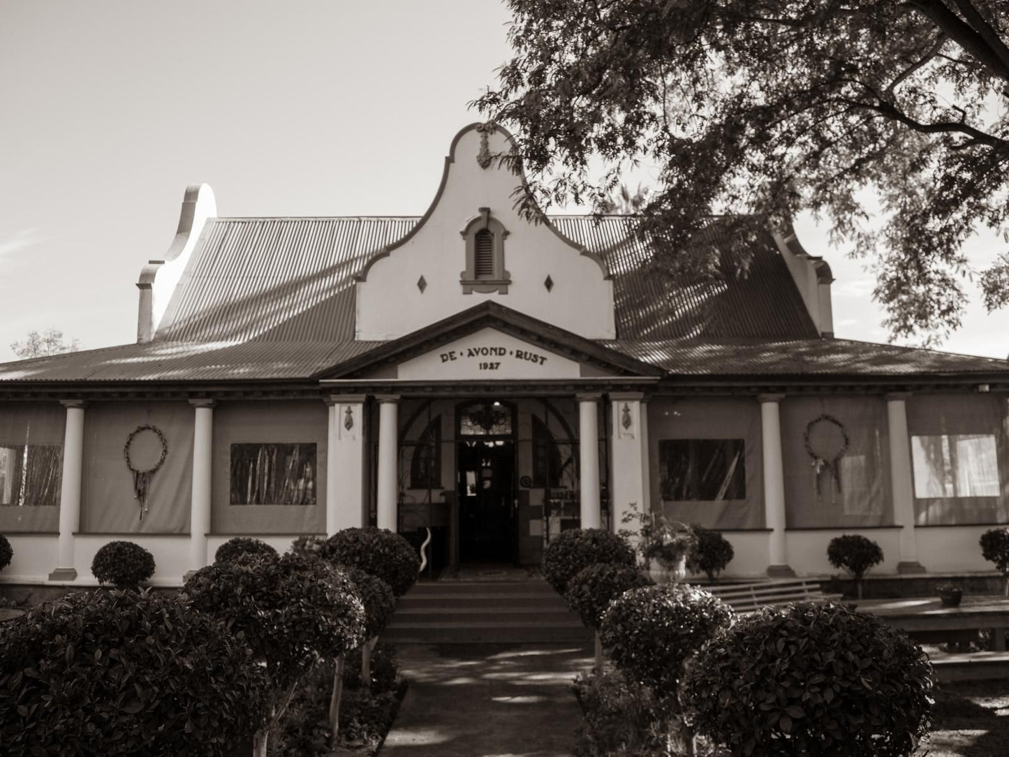 De Avond Rust, Sepia Tones, House, Building, Architecture