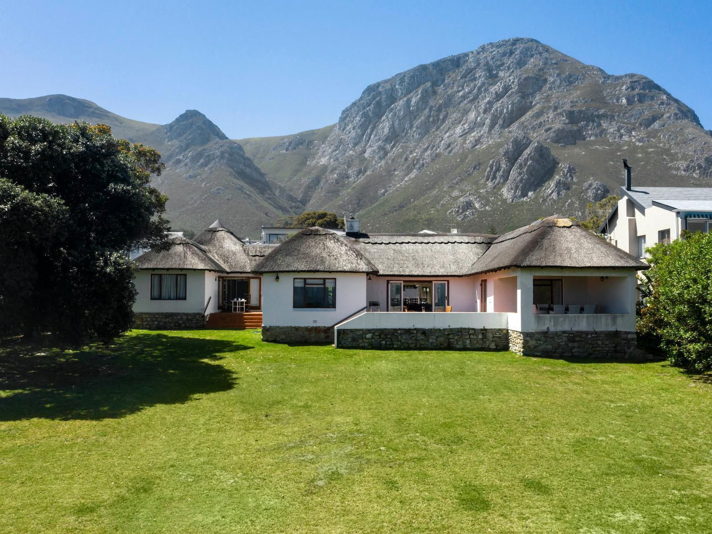 De Mond By Top Destinations Rentals Voelklip Hermanus Western Cape South Africa Complementary Colors, House, Building, Architecture, Mountain, Nature, Highland