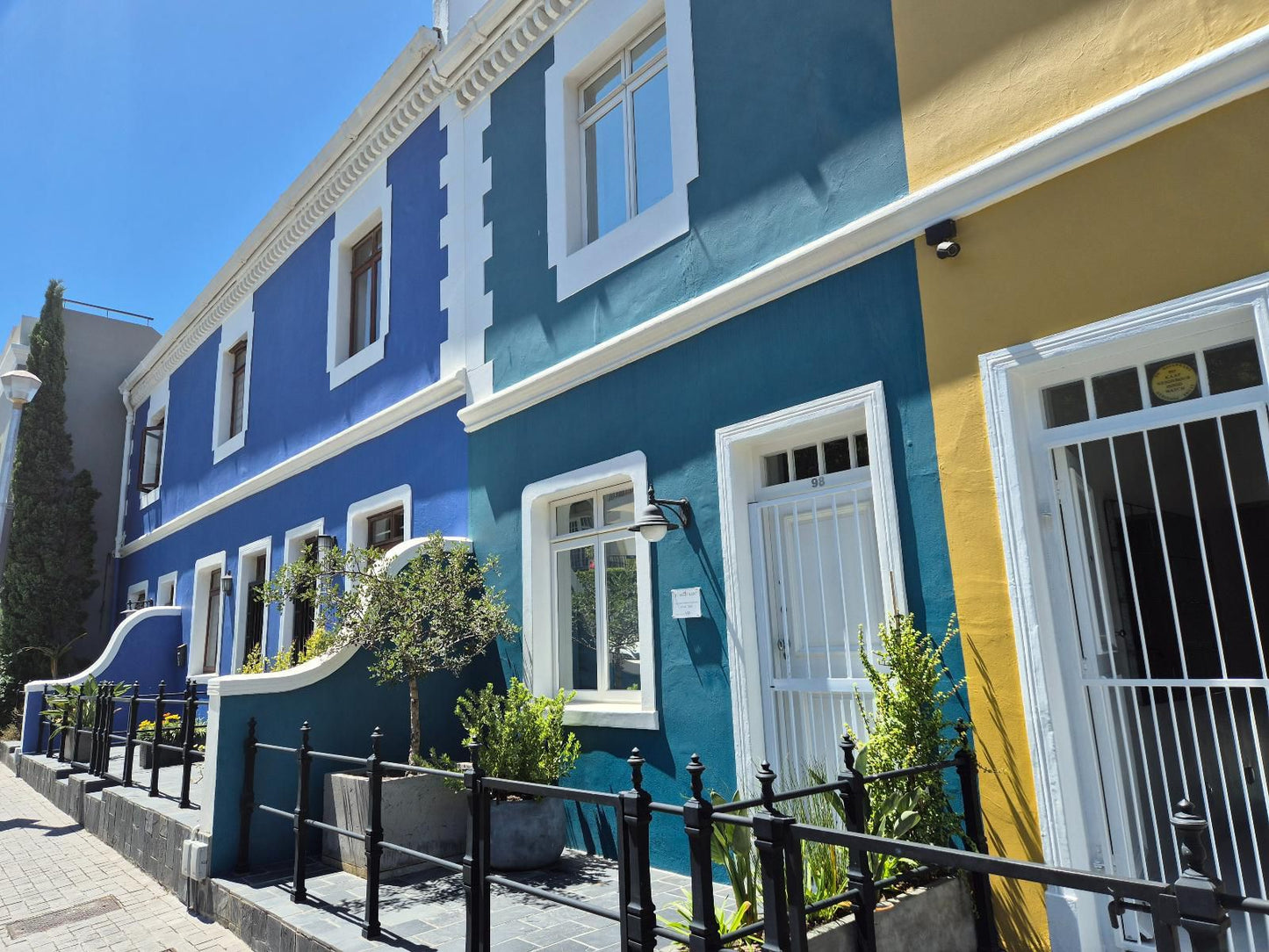 De Waterkant Cottages & Apartments, 42 Napier Street, Building, Architecture, House