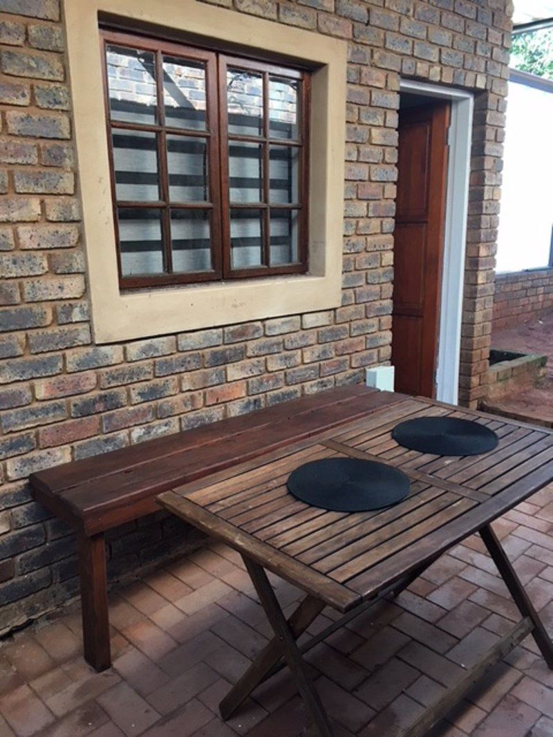 De Berg Hutte Guest House Montana Park Pretoria Tshwane Gauteng South Africa Brick Texture, Texture, Living Room, Table Tennis, Ball Game, Sport