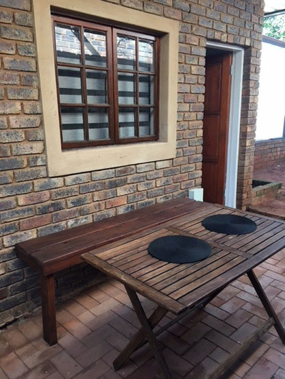 De Berg Hutte Guest House Montana Park Pretoria Tshwane Gauteng South Africa Brick Texture, Texture, Living Room, Table Tennis, Ball Game, Sport