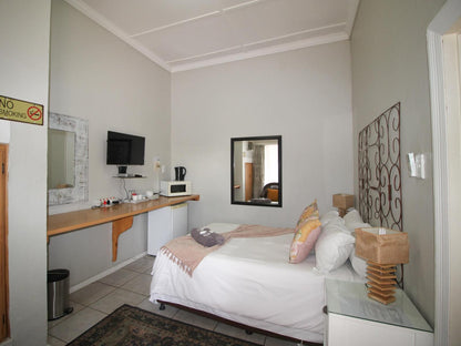 De Lange Lodge De Aar Northern Cape South Africa Unsaturated, Bedroom